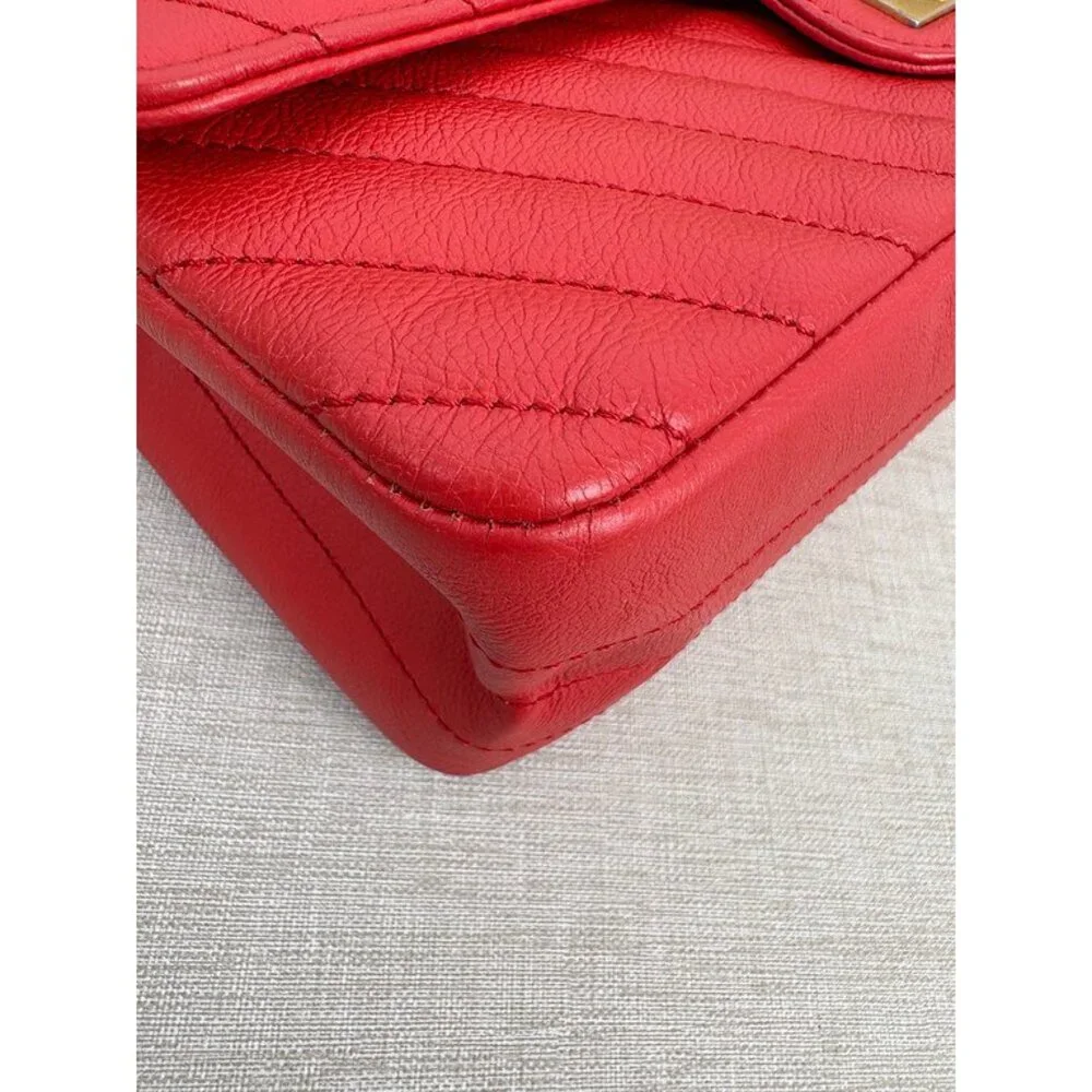 CHANEL Red Calfskin 2.55 Reissue Chevron Flap Small GHW